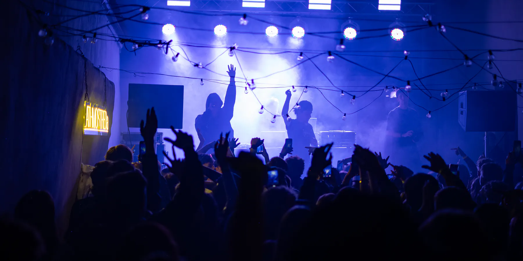Vertikálne aftermovie z mestského eventu ATHMOSTREDA